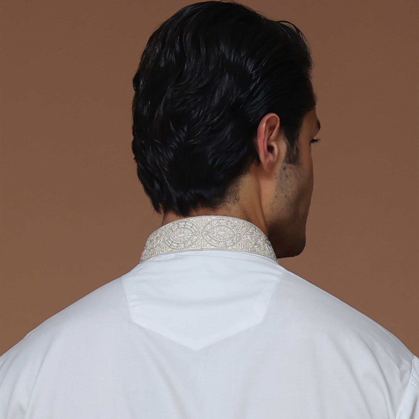 PV Emb Cloud Dancer Slim Suit