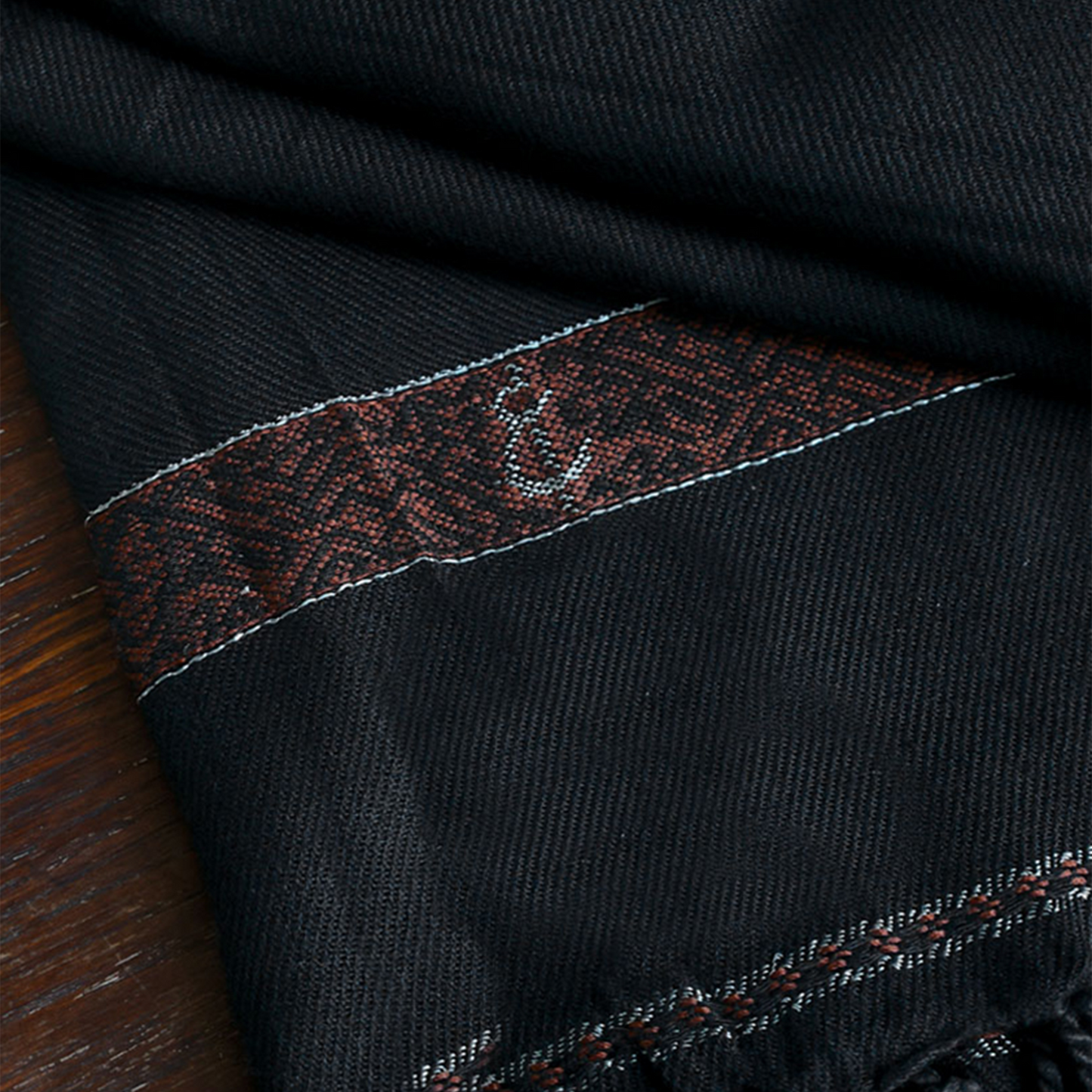 Woolen Tap Shoe Signature Winter Shawl