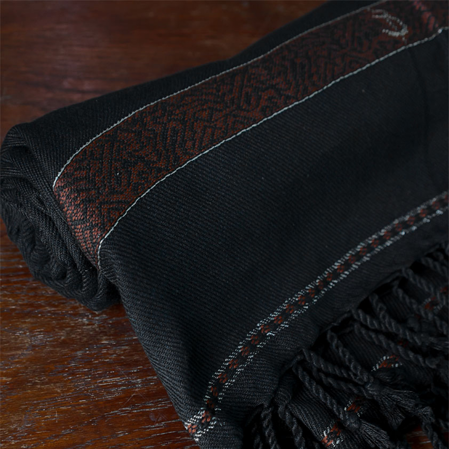 Woolen Tap Shoe Signature Winter Shawl