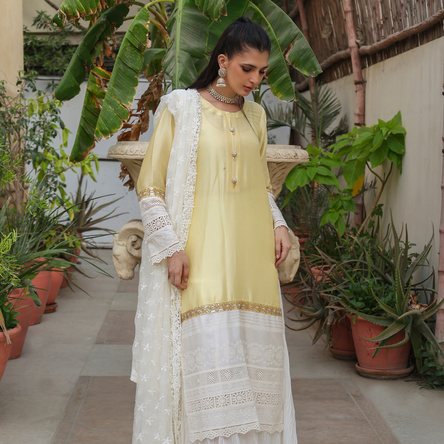 COLOR BLOCK BUTTER/WHITE