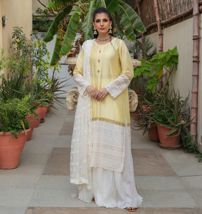 COLOR BLOCK BUTTER/WHITE