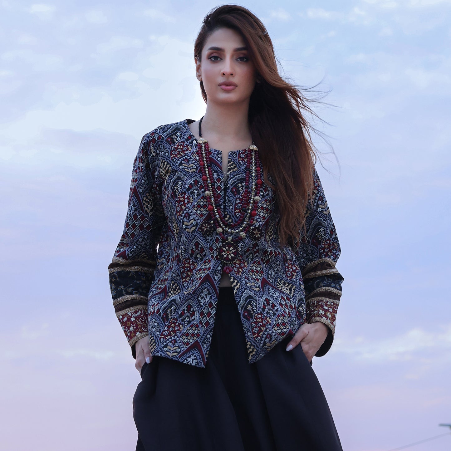 EMBROIDERED BLACK JACKET