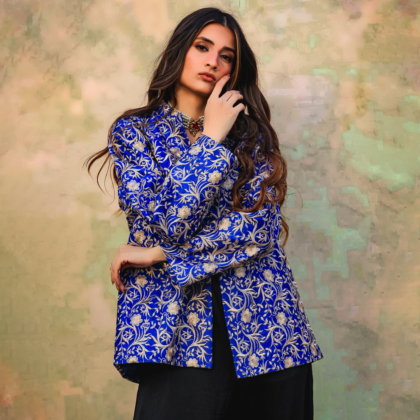 EMBROIDERED BLUE JACKET