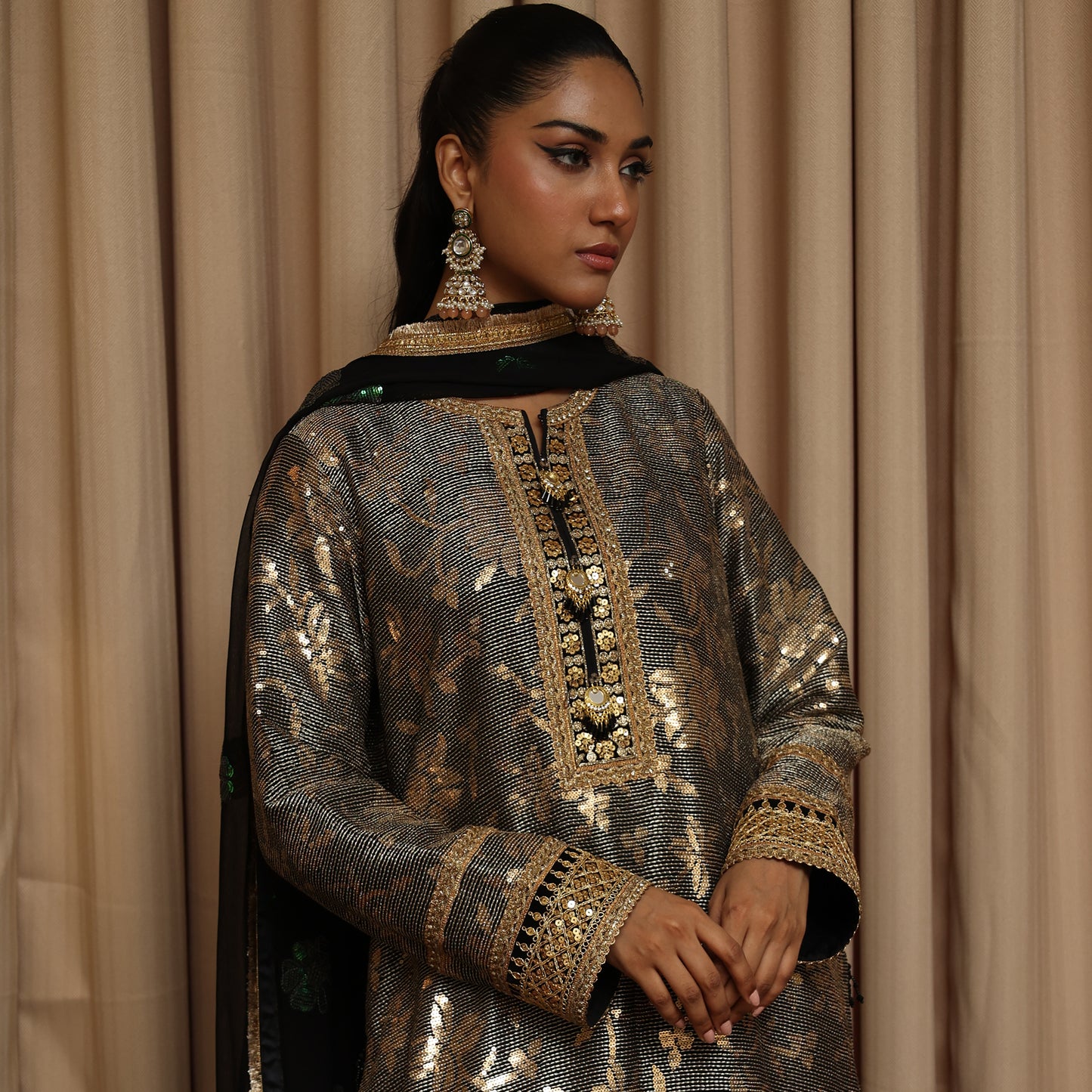EMBROIDERED FARSHI BLACK/GOLD 3PC SUIT