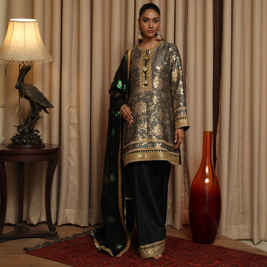 EMBROIDERED FARSHI BLACK/GOLD 3PC SUIT