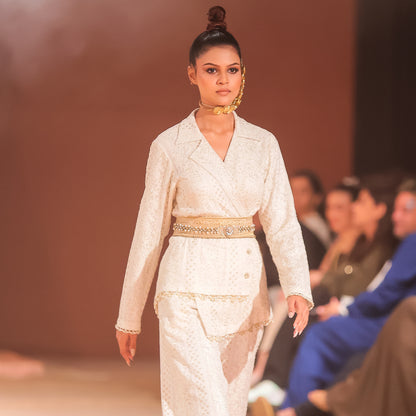 NAKHLISTAN SEQUENCE OFFWHITE