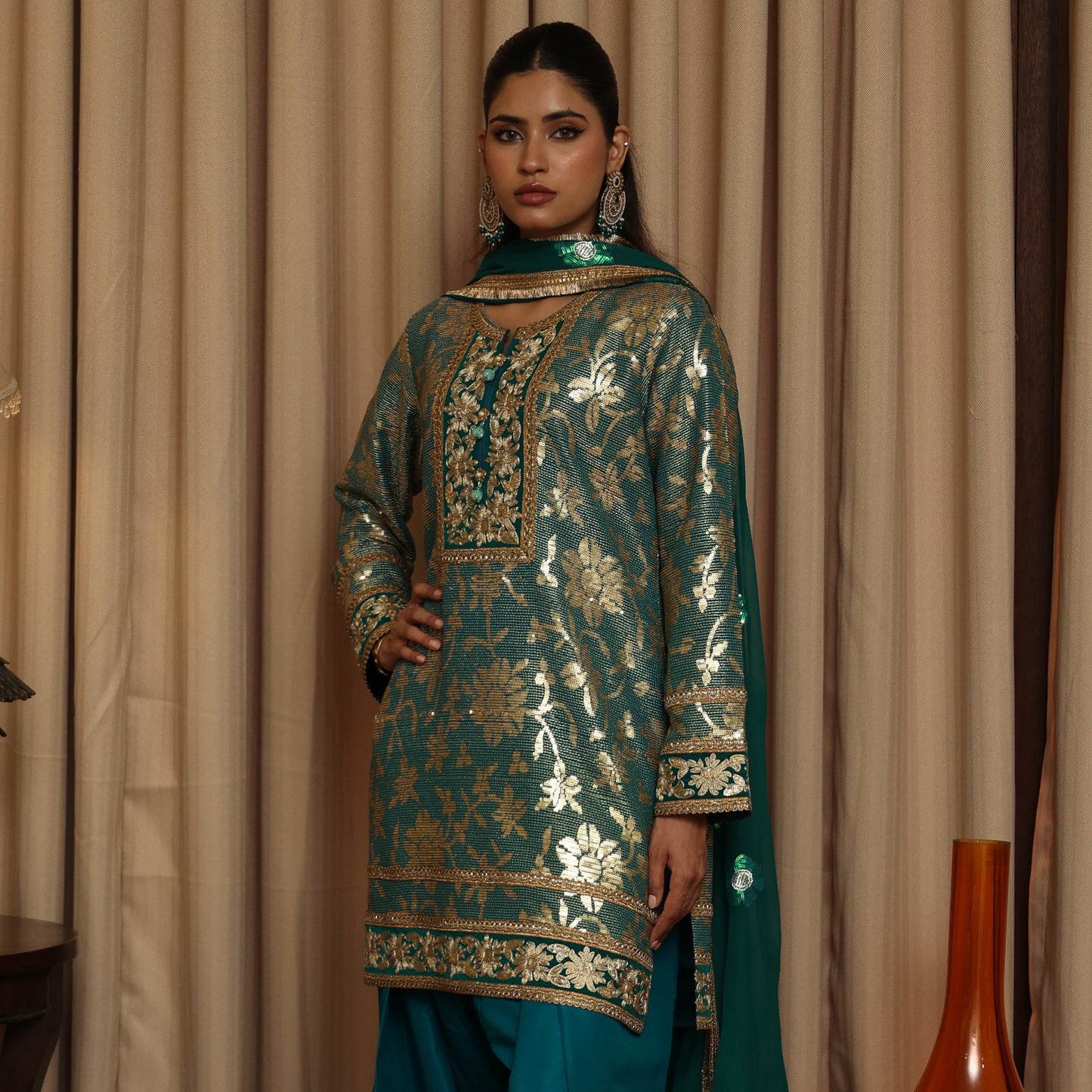 EMBROIDERED FARSHI FEROZI 3PC SUIT