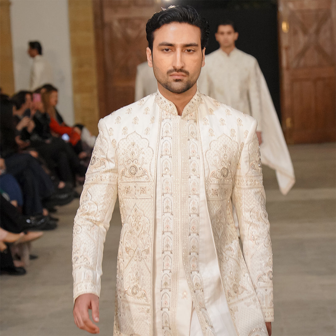 Off-white Square-Cut panel Satin Sherwani