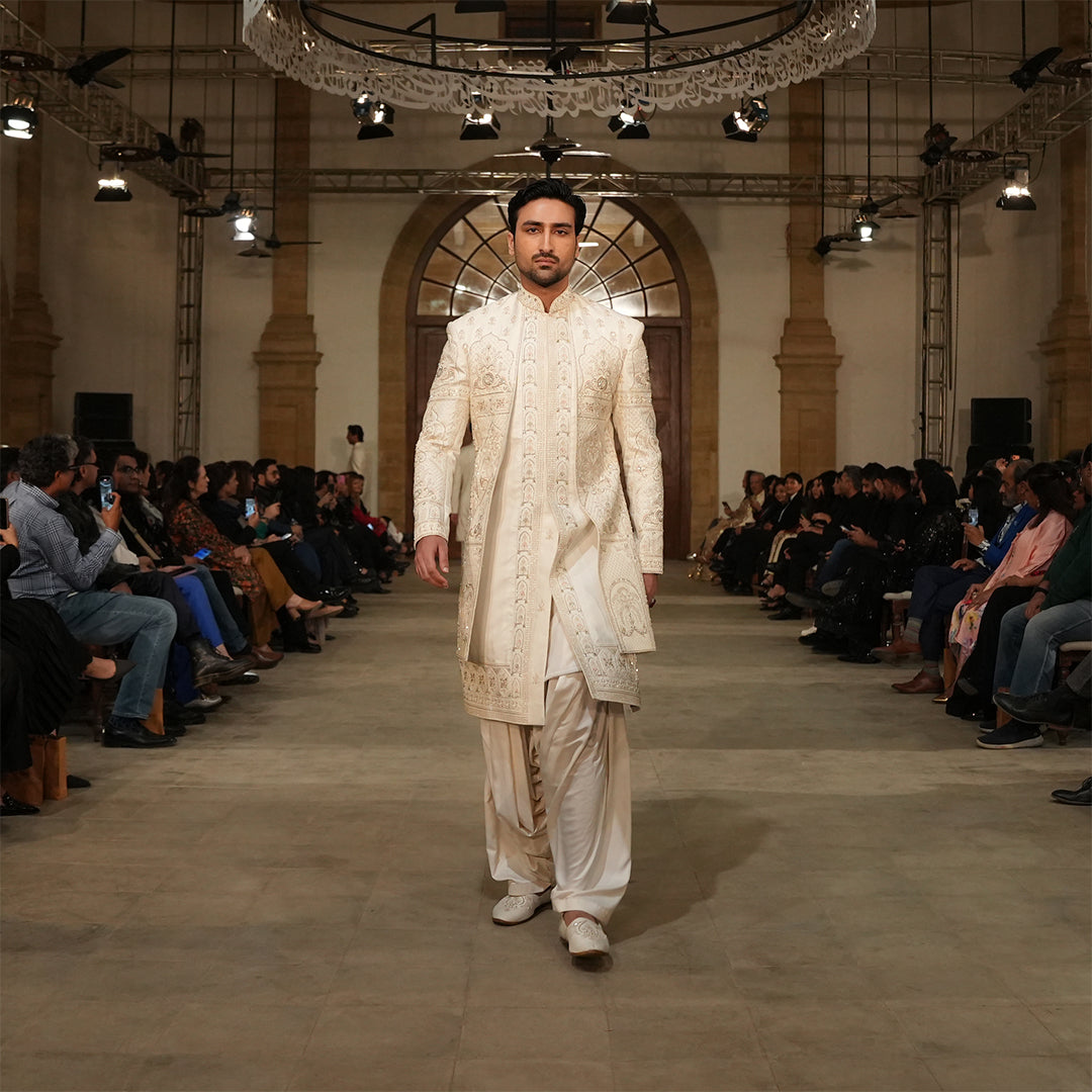 Off-white Square-Cut panel Satin Sherwani