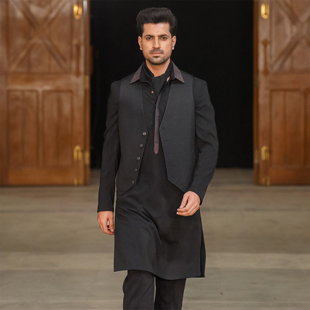 Embroidered Shirt Collar and Placket Georgette Kurta