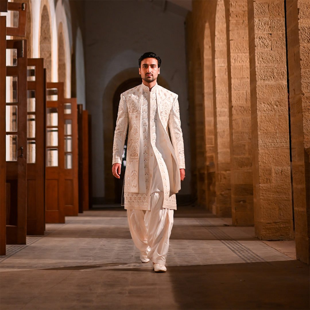 Off-white Square-Cut panel Satin Sherwani