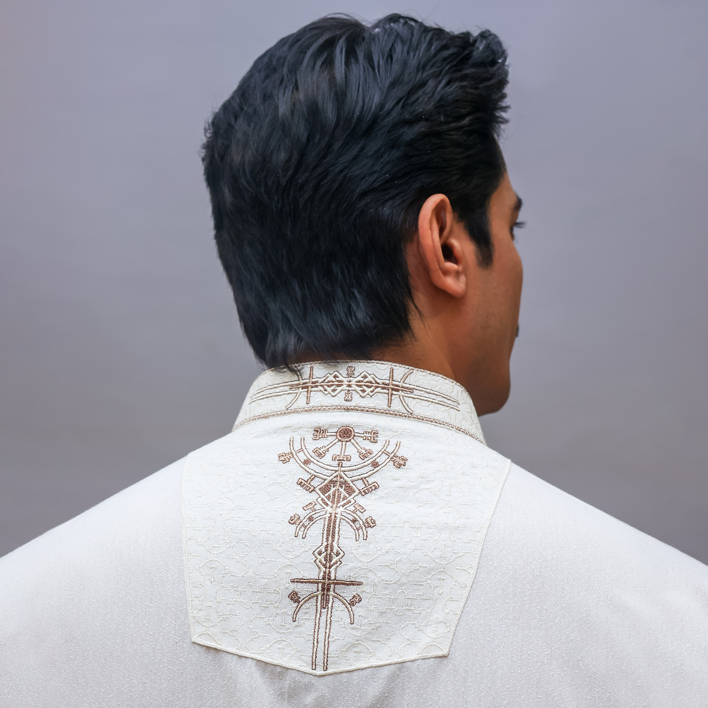 Classic Ayuthia Cloud Dancer Classic Fit Embroidered Suit