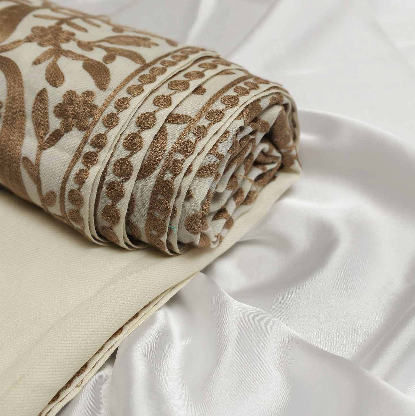 Embroidered Beige Winter Shawl