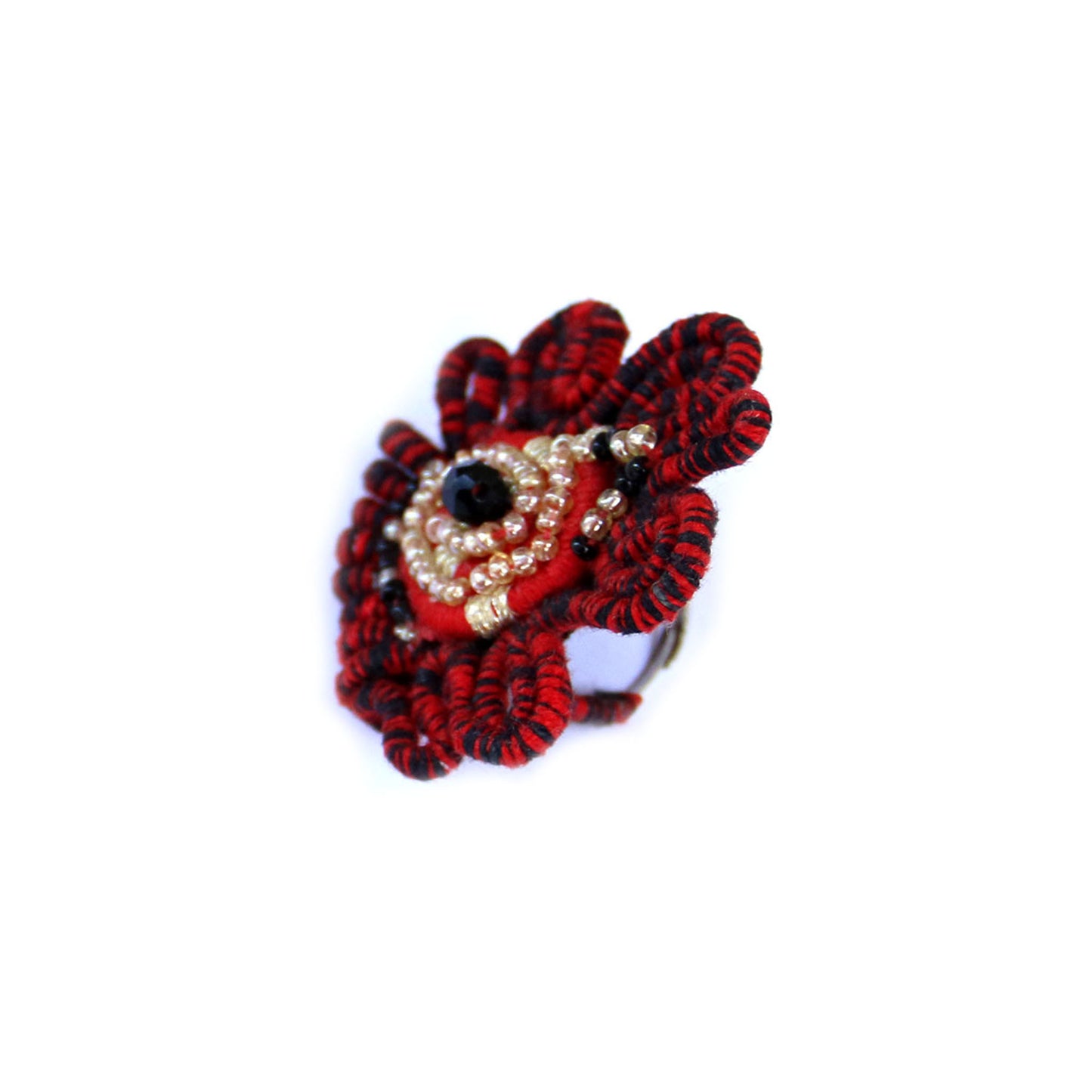 Kaira Thread Ring