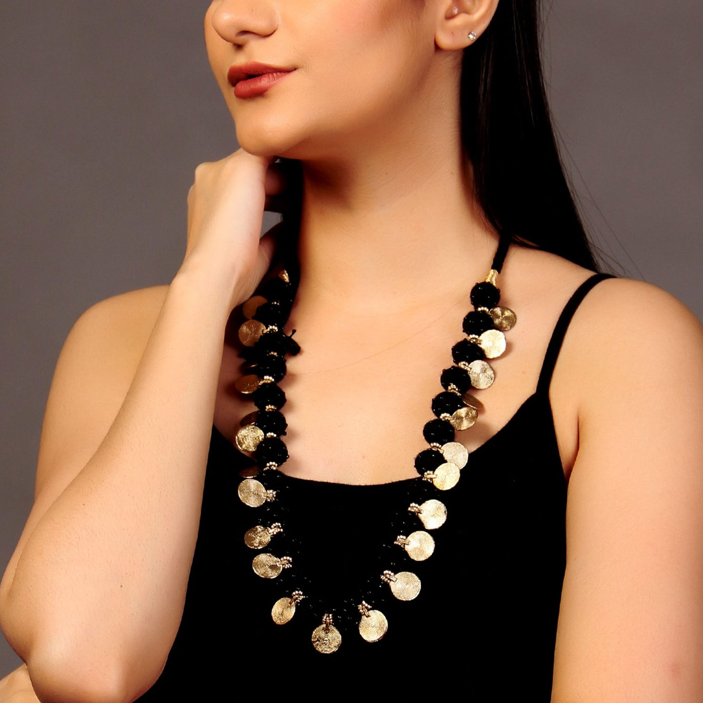 Kaross Thread Necklace