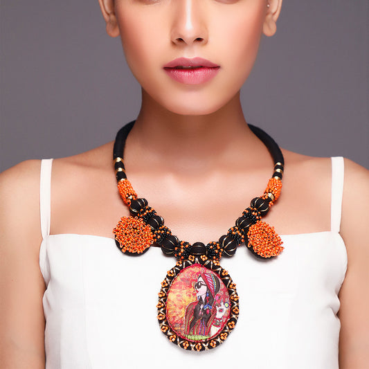 Mora Thread Necklace