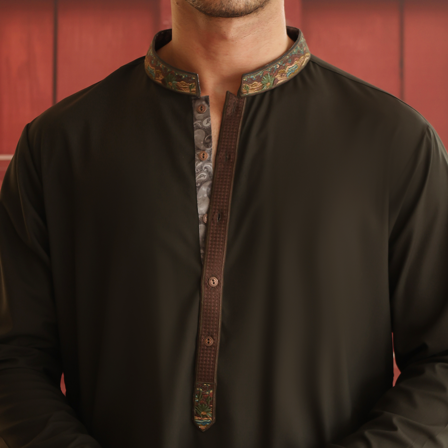 Poly Viscose Tarmac Classic Fit Embroidered Suit