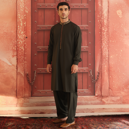 Poly Viscose Tarmac Classic Fit Embroidered Suit