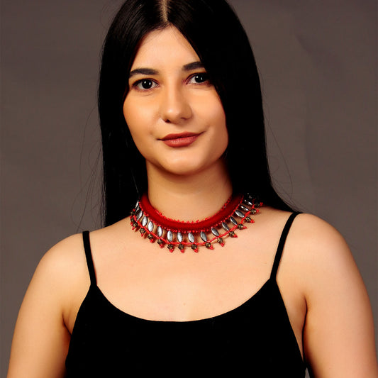 Qandhara Thread Necklace