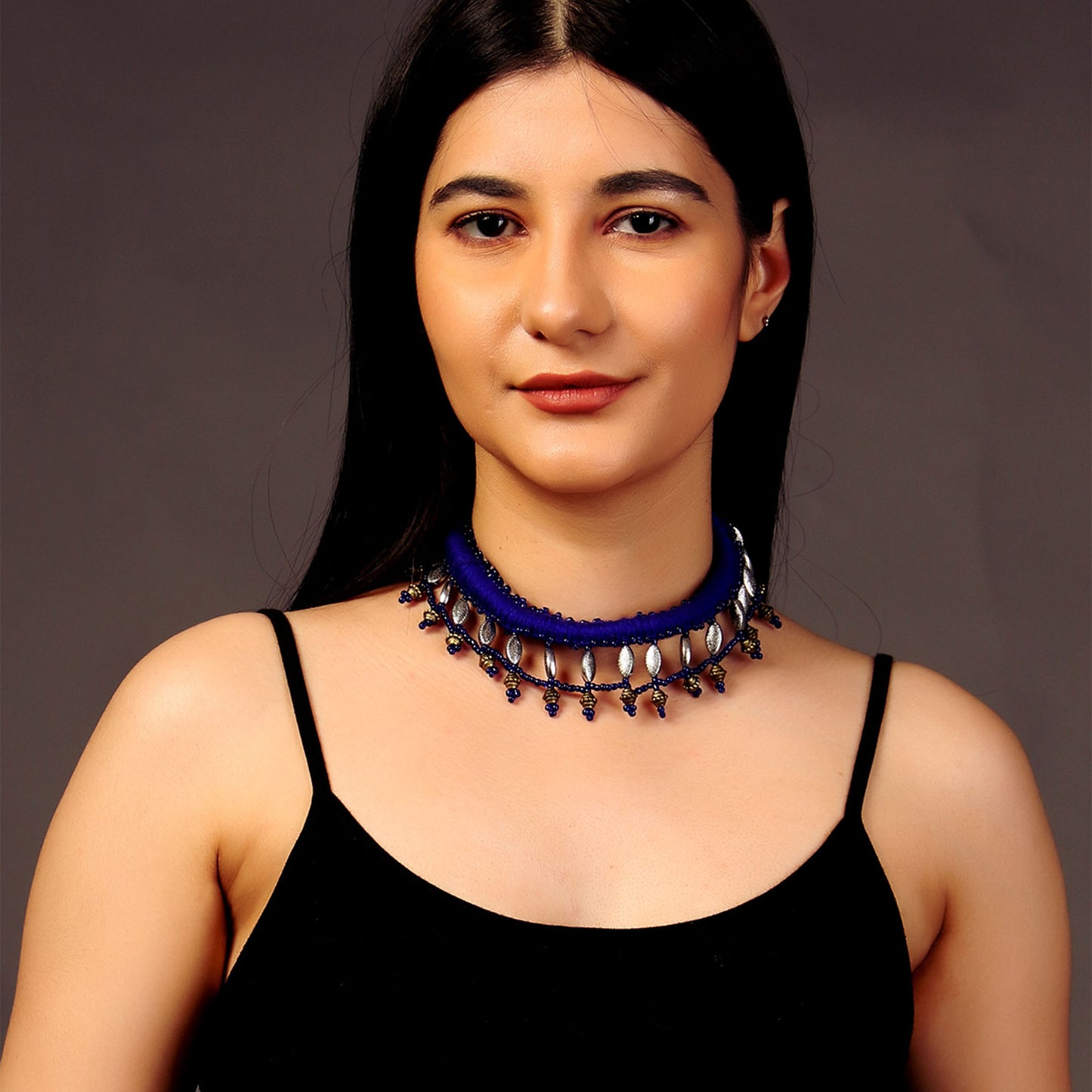 Qandhara Thread Necklace