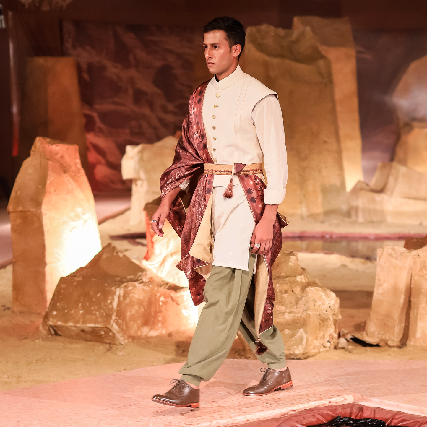 Raw-Finish Linen Kurta with Pleated Waistcoat and Nakhlistan Shawl