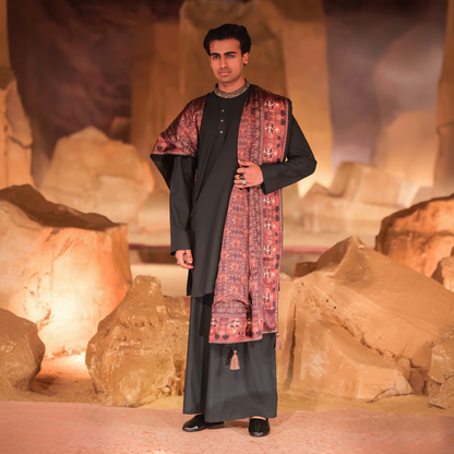 Black PV Kurta with Nakhlistan Embroidered Infinity Collar