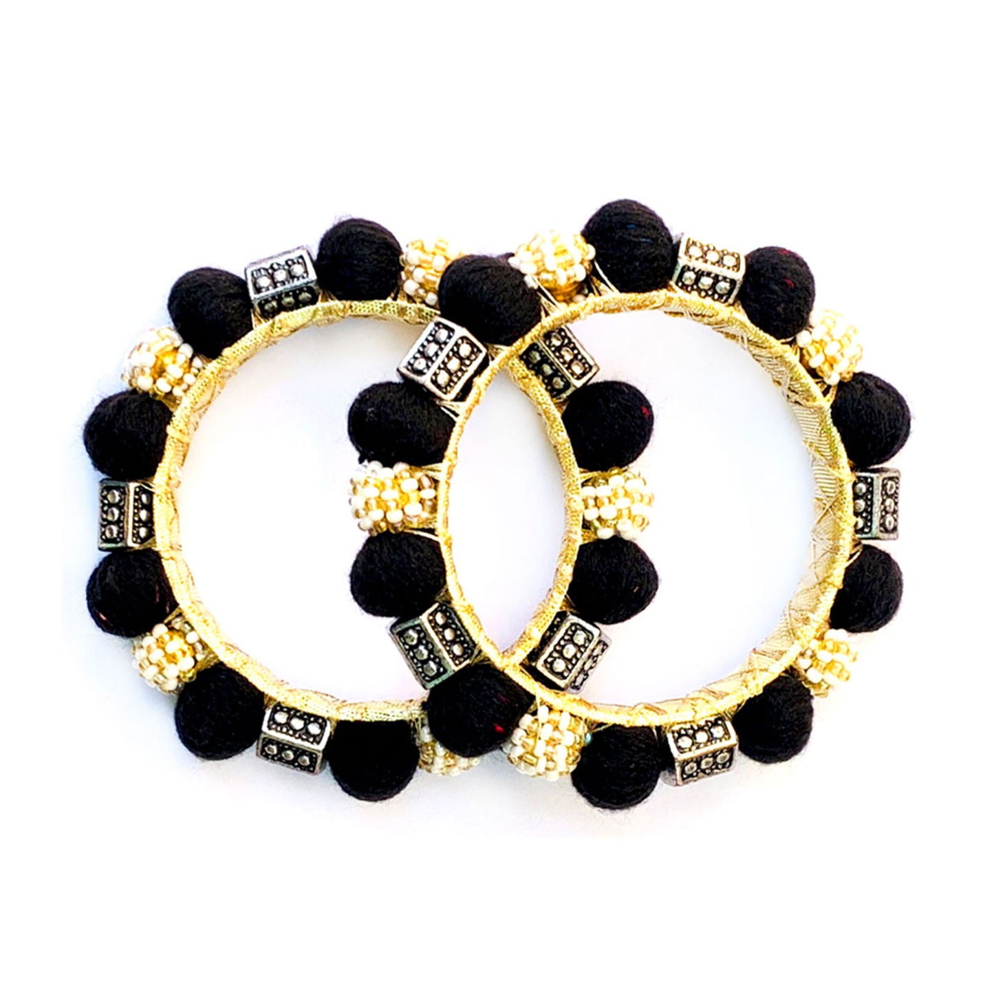 Tyra Thread Bangle